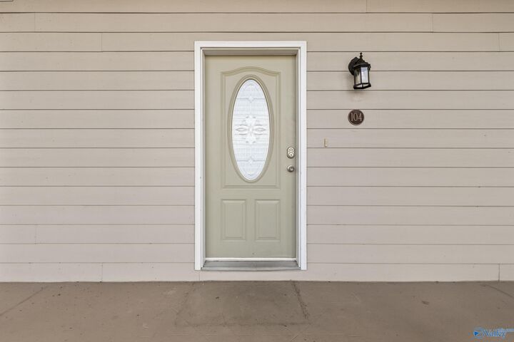 Property Photo:  5590 Bay Village Drive 104  AL 35611 