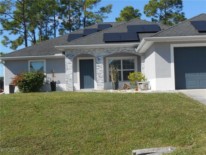 Property Photo: 601 Clayton Avenue FL 33972