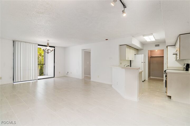 Property Photo:  13605 Eagle Ridge Drive 1723  FL 33912 