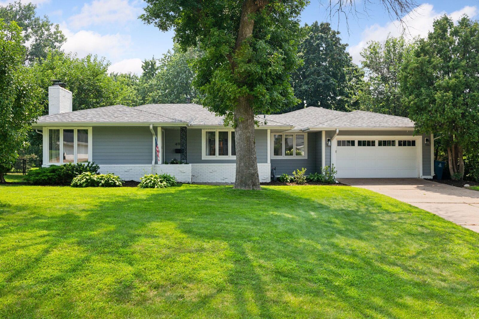 Property Photo:  4917 Lantana Lane  MN 55435 