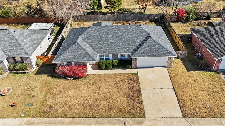 Property Photo:  521 Prairie Street  AR 72745 