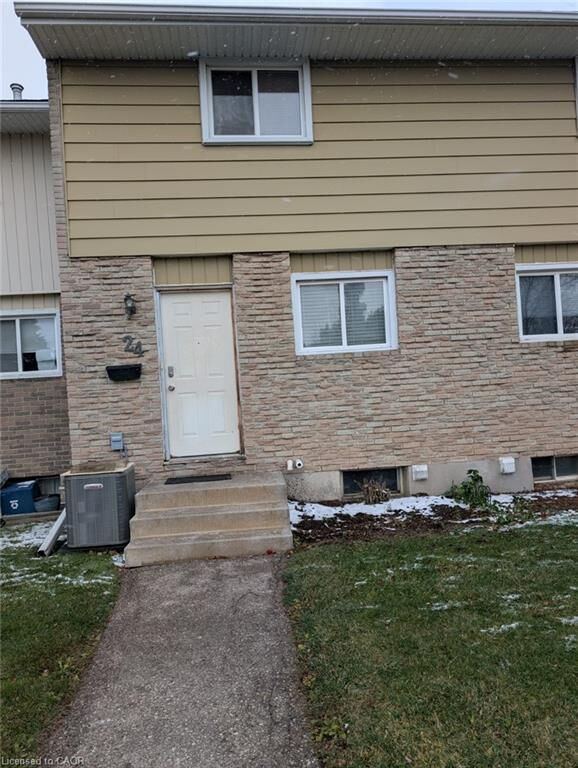 Property Photo:  423 Westwood Drive 24  ON N2M 5B5 