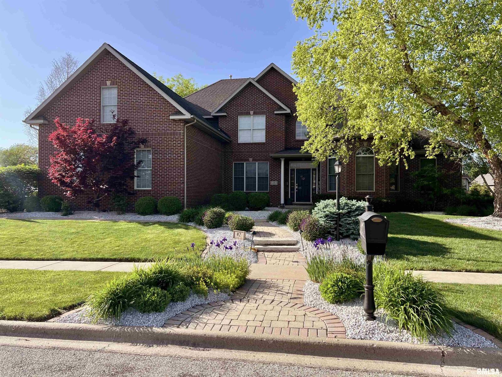 Property Photo:  2 Hunters Way  IL 61571 