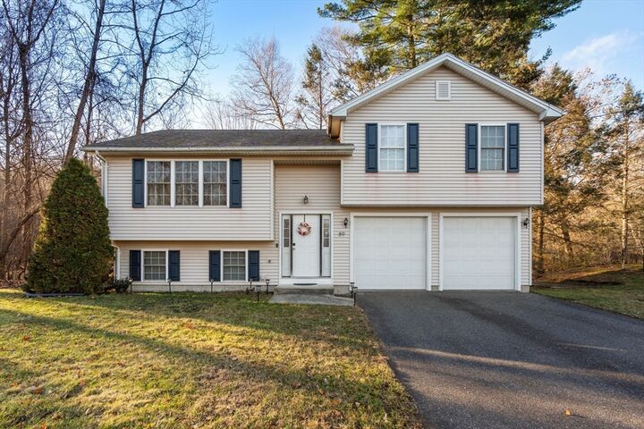 89 Jarvis Ave  Holyoke MA 01040 photo