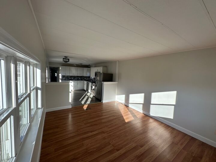 Property Photo:  165 Newbury Street 2  MA 01960 