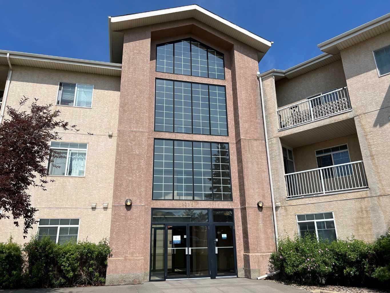 Property Photo:  1095 Timberline Drive E 105  AB T9K 1Y7 