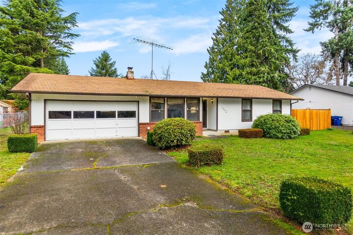 Property Photo:  3604  Landau Avenue NE  WA 98506 