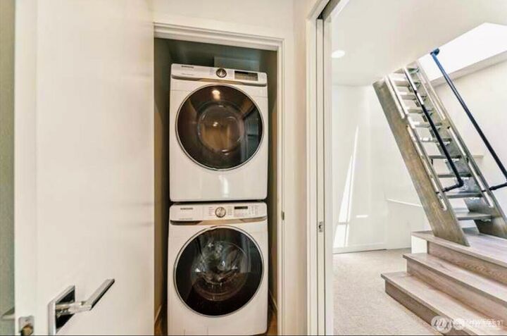 Property Photo:  604 NW  77th Street D  WA 98117 