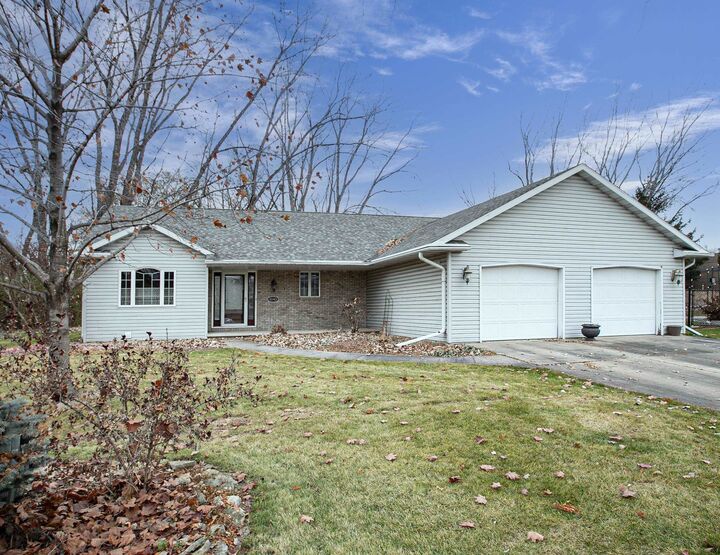 3543 N Wellington Drive  Appleton WI 54911 photo