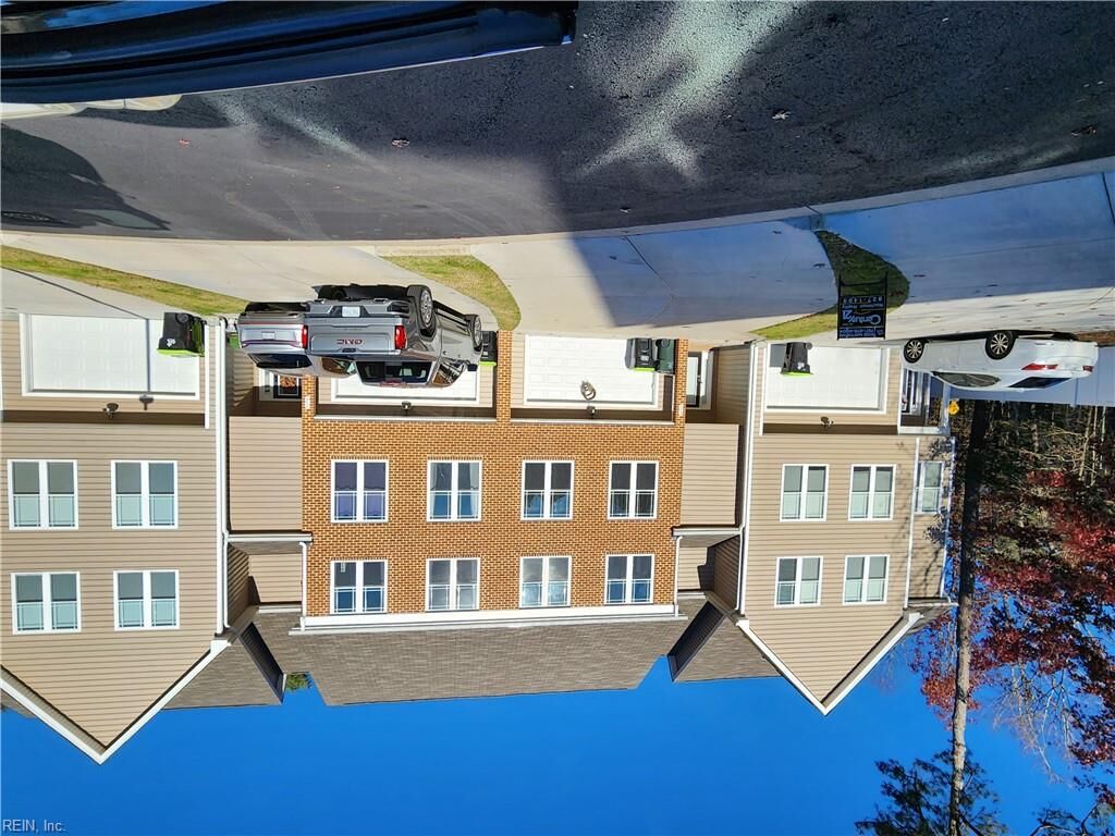 Property Photo: 933 Eastfield Ln VA 23602