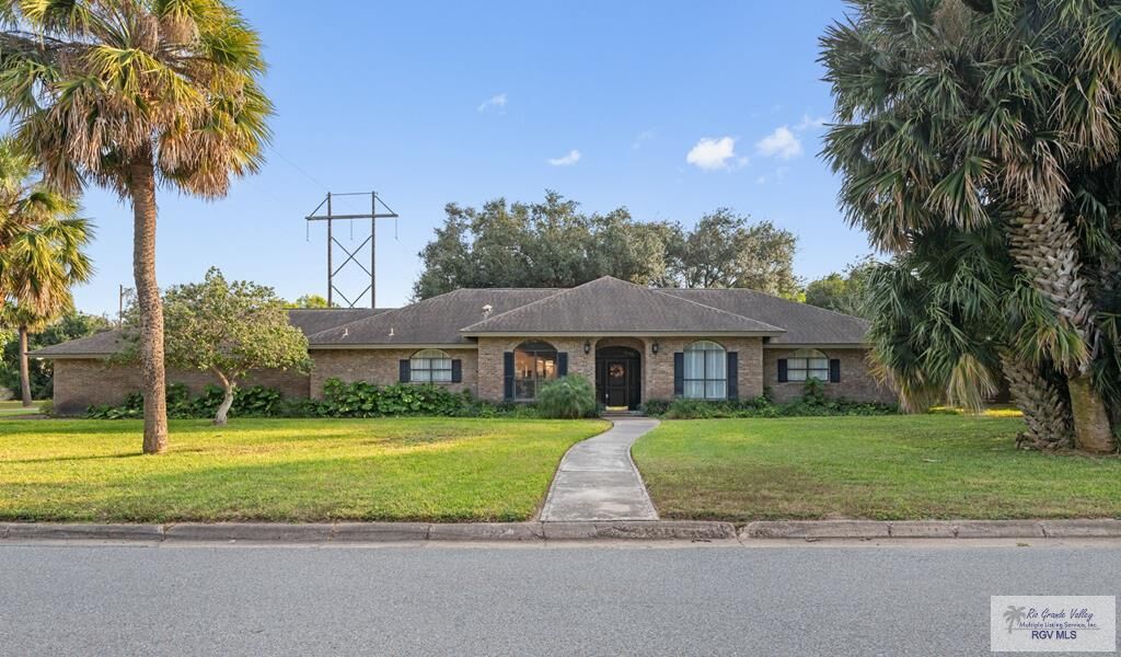 Property Photo:  1803 N Forest Lane  TX 78596 