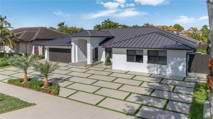 Property Photo:  15563 SW 115th St  FL 33196 