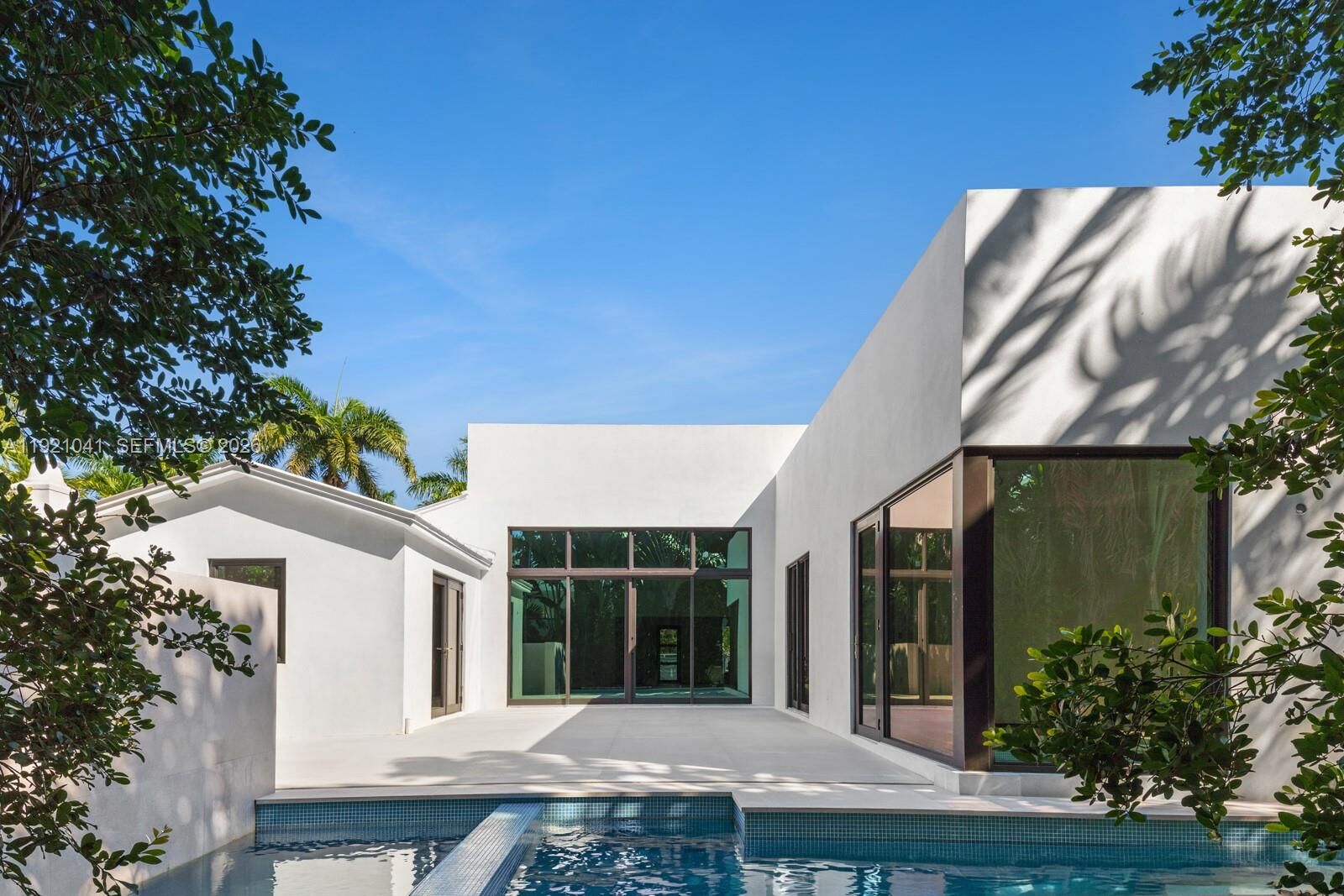 Property Photo:  1520 W 22nd St  FL 33140 