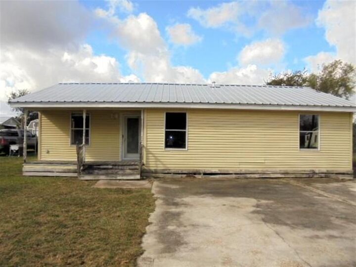 Property Photo:  329 Scheufens Road  LA 70615 