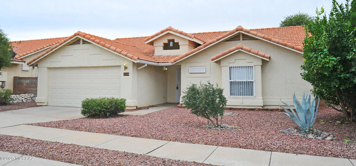 Property Photo:  2534 S Perillo Drive  AZ 85710 