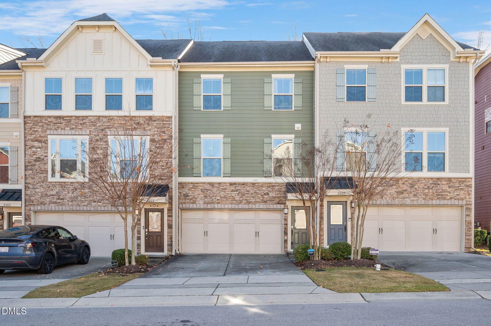 Property Photo:  2007 Ackerman Hill Drive  NC 27502 