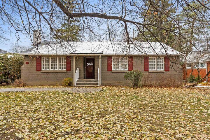 Property Photo:  1914 Norwood Avenue  ON K1H 5K6 