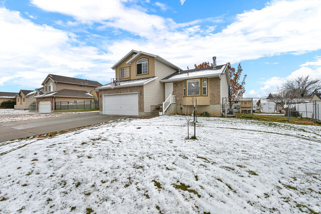 Property Photo: 1681 W 350 N UT 84015