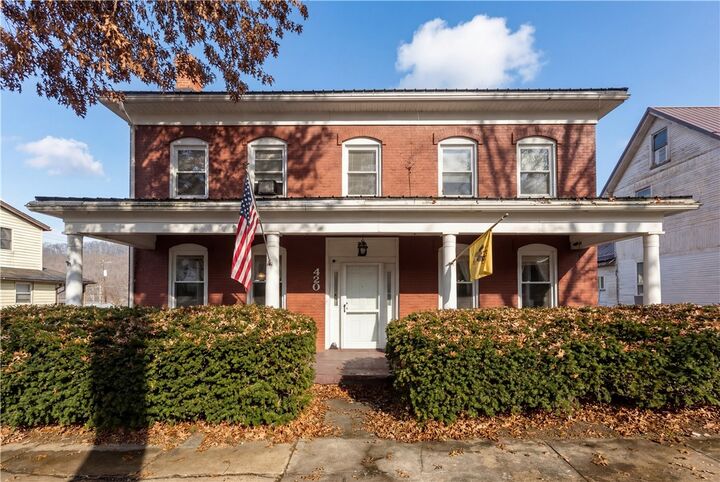 Property Photo: 420 Grant St PA 16028