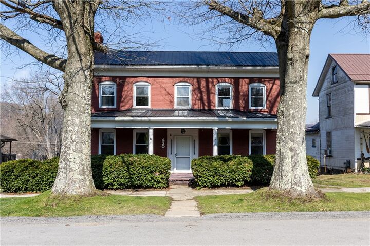 Property Photo:  420 Grant St  PA 16028 