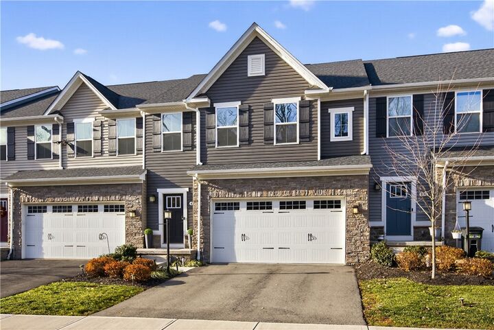 435 Greenwood Dr.  North Strabane PA 15317 photo