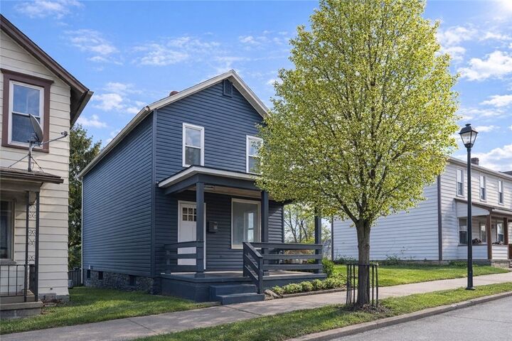 Property Photo:  433 Lloyd Ave  PA 15650 