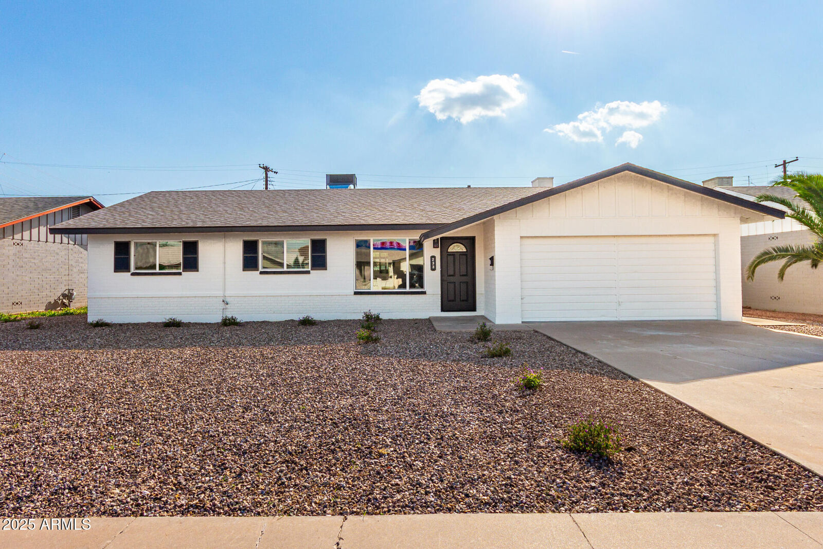Property Photo: 233 E Erie Drive AZ 85282