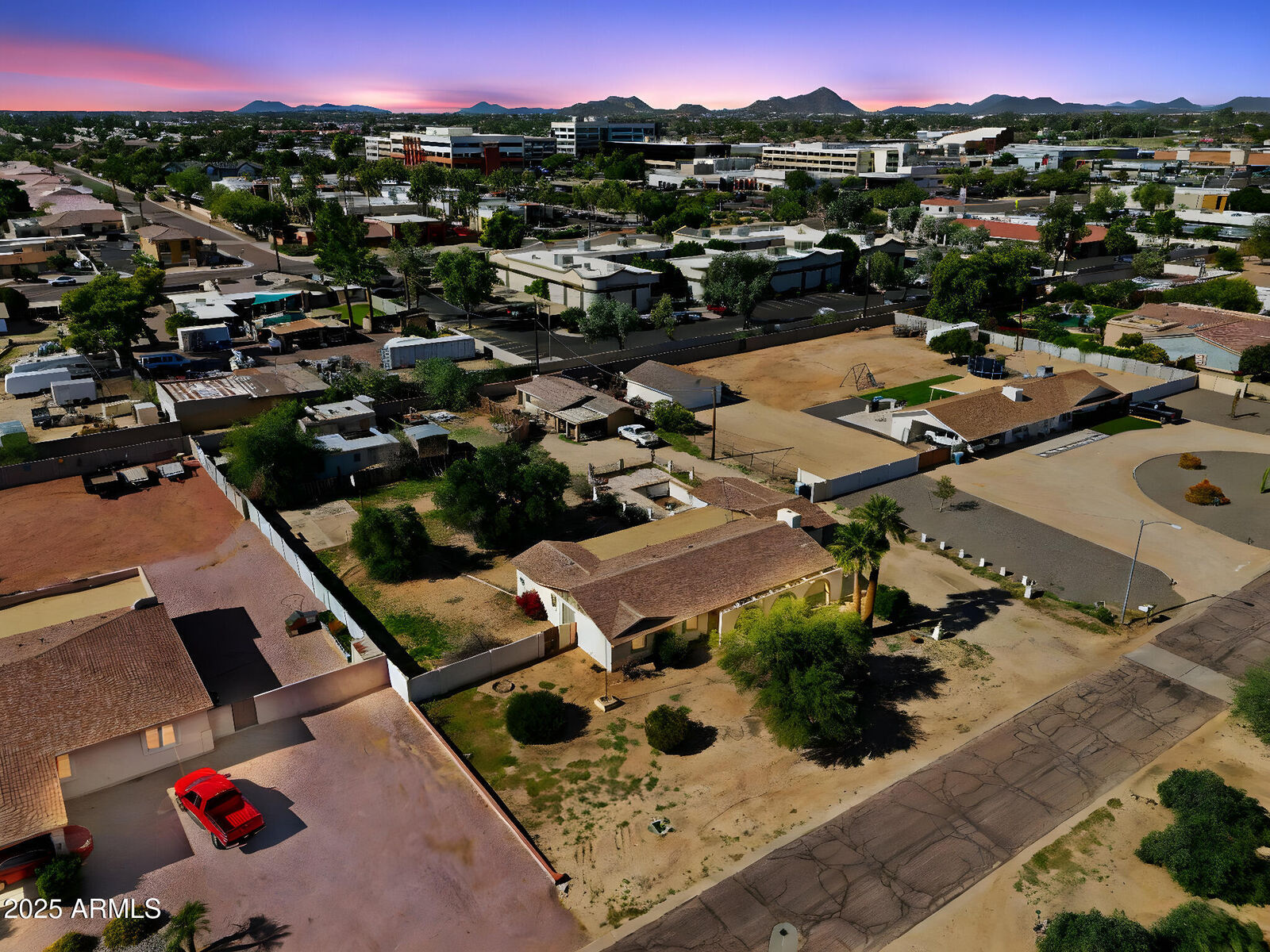 Property Photo: 16436 N 40th Place AZ 85032