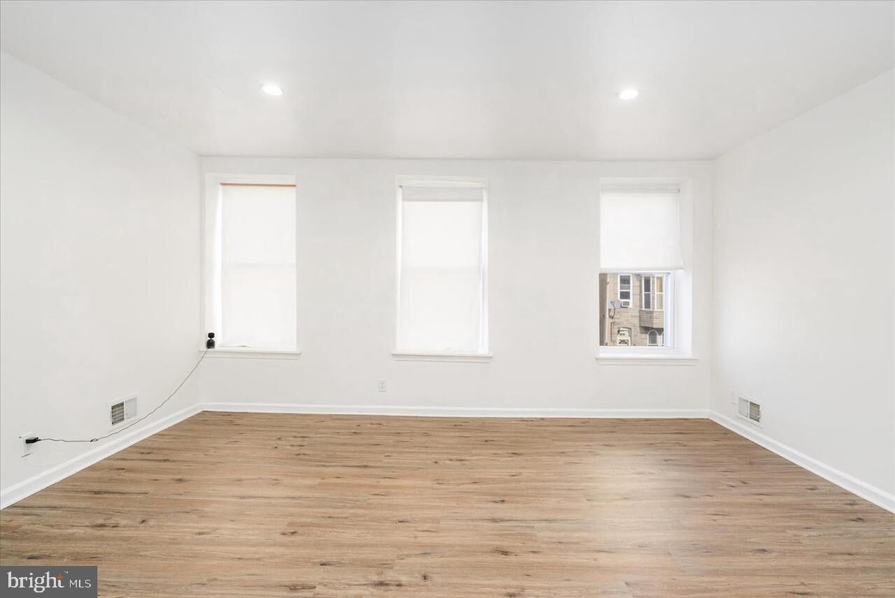 Property Photo:  1715 W Lexington Street 2  MD 21223 