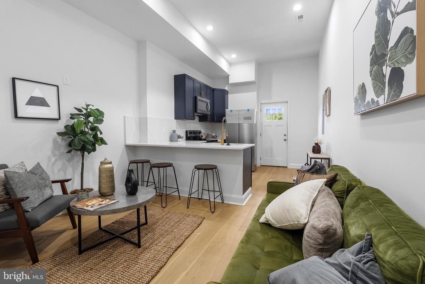 Property Photo:  2106 N McCulloh Street  MD 21217 