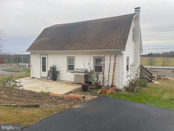 Property Photo:  695 W Kings Highway  PA 19320 