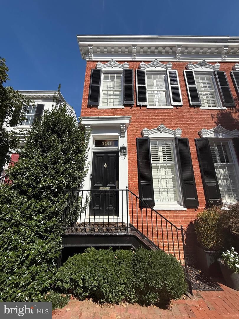 Property Photo: 3011 Dumbarton Street NW DC 20007