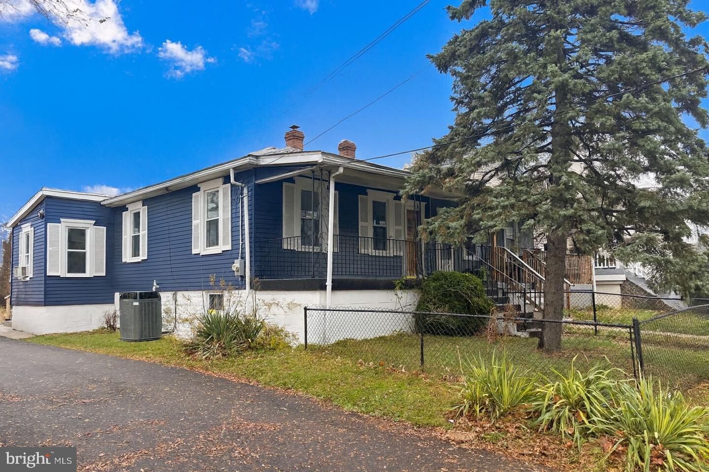 Property Photo:  124 Washington Avenue  PA 19014 