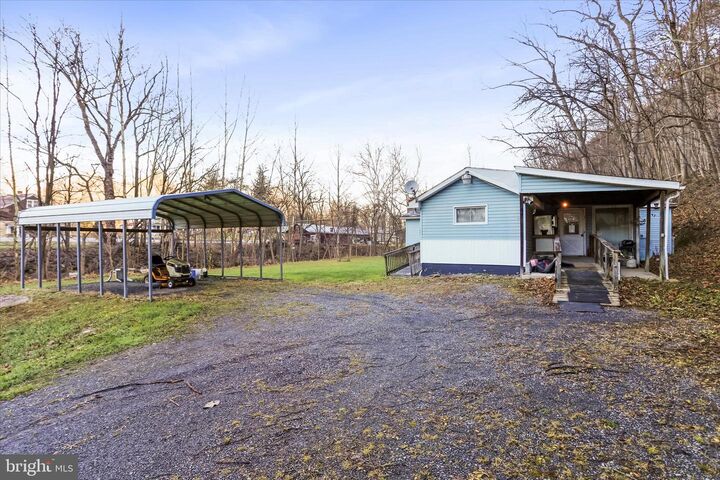 Property Photo:  25 Helmick Lane  WV 26726 