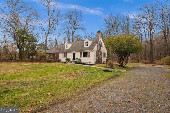 Property Photo: 835 Mt Lucas NJ 08540