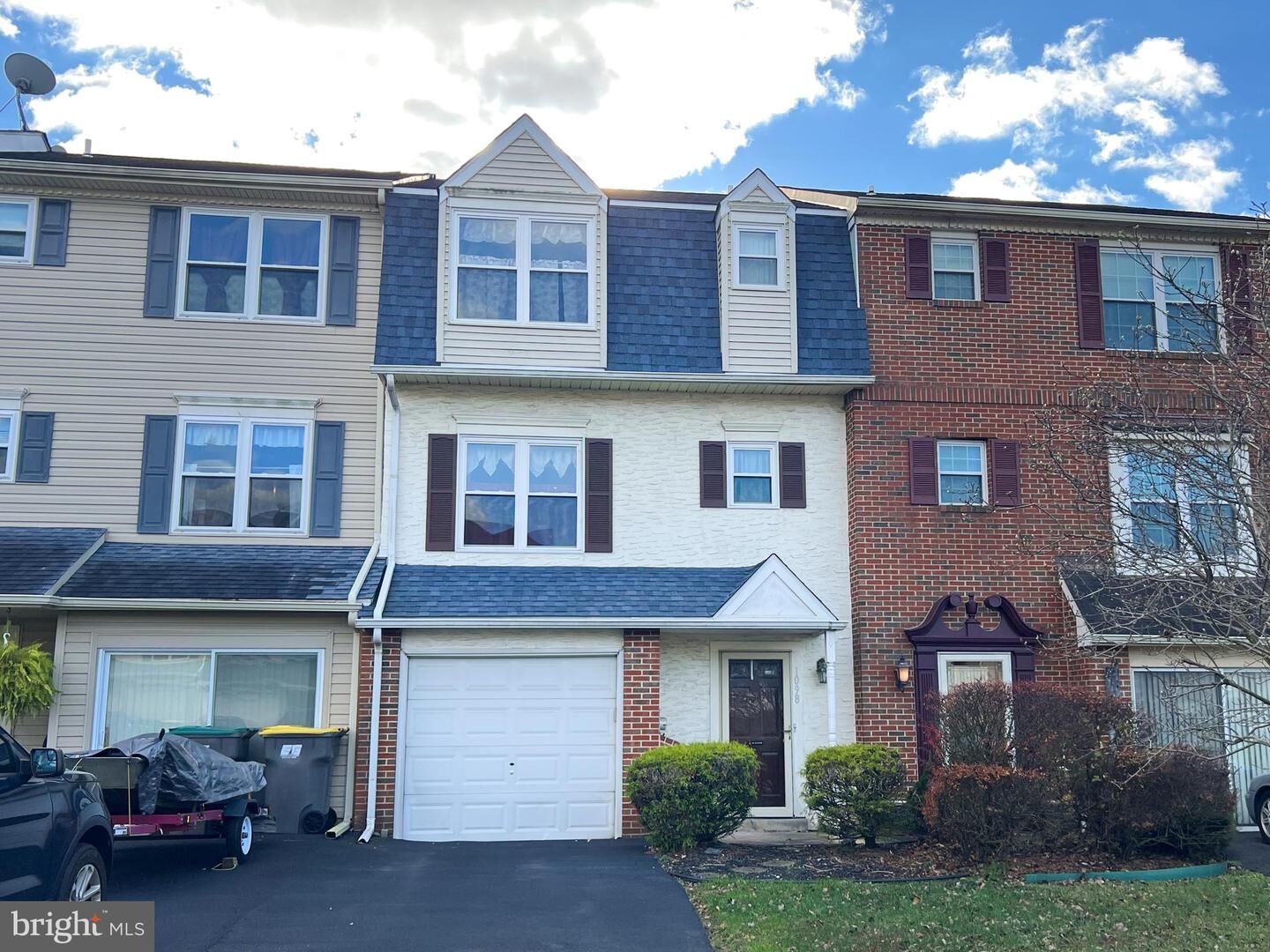 Property Photo: 1098 Old Forge Road DE 19720