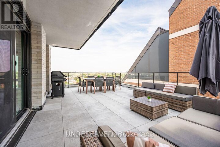 Photo de la propriété:  200 Sudbury Street 8  ON M6J 0N1 