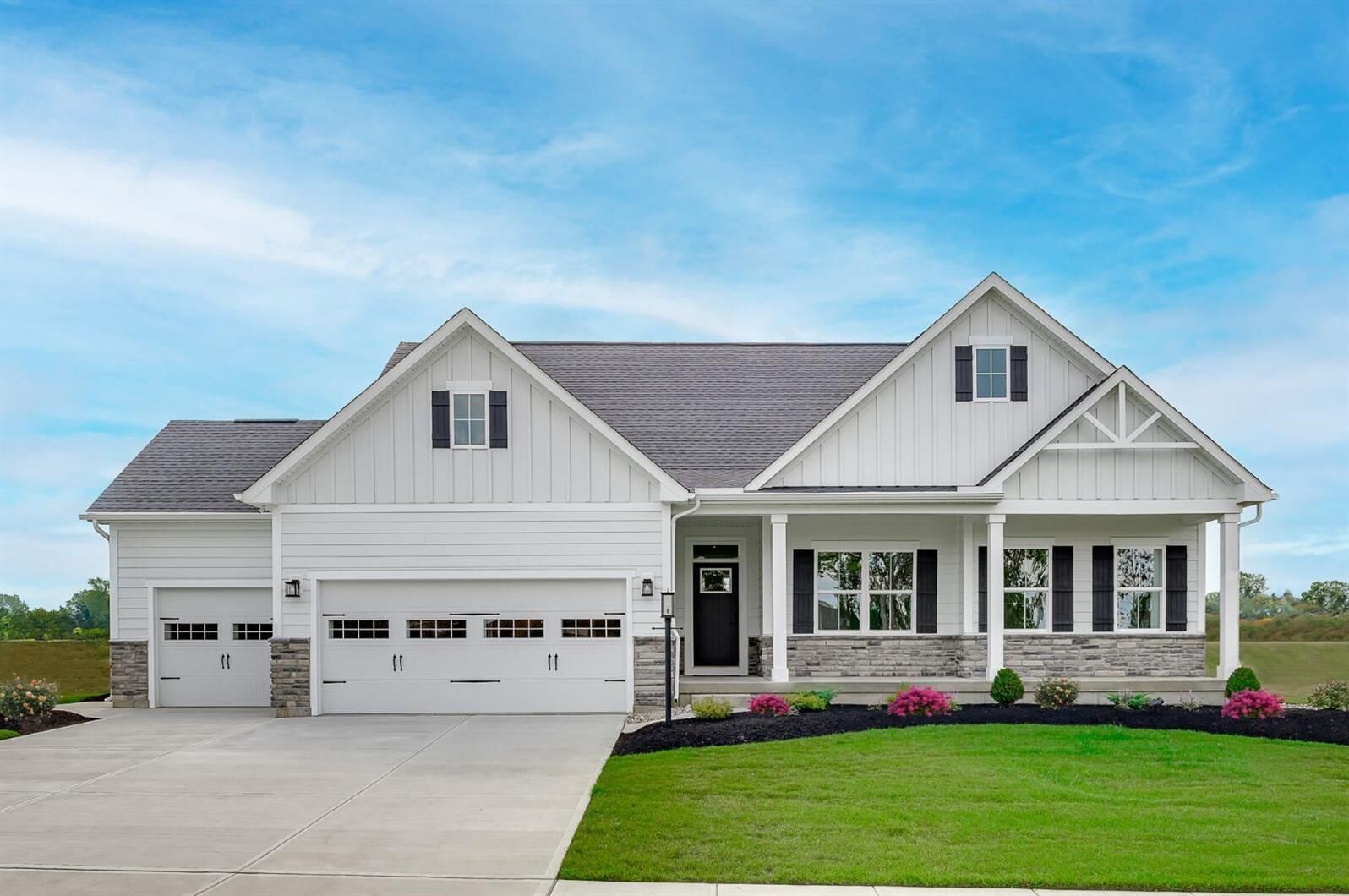 Property Photo: 1027 Thinleaf Avenue SC 29472