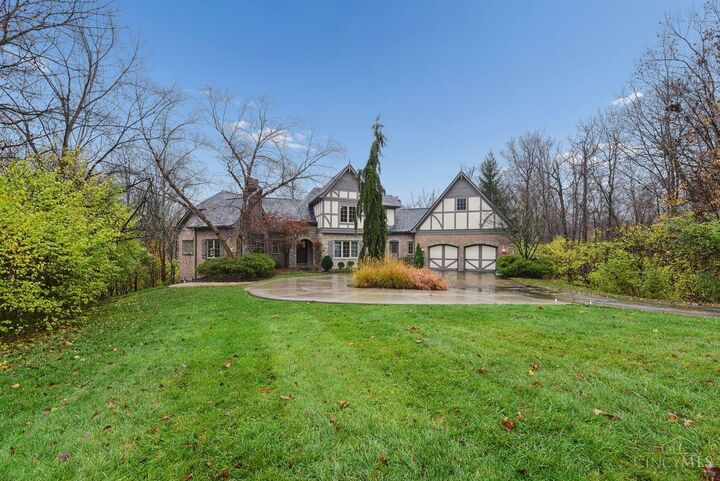 Property Photo:  335 Ashley Lane  OH 45215 