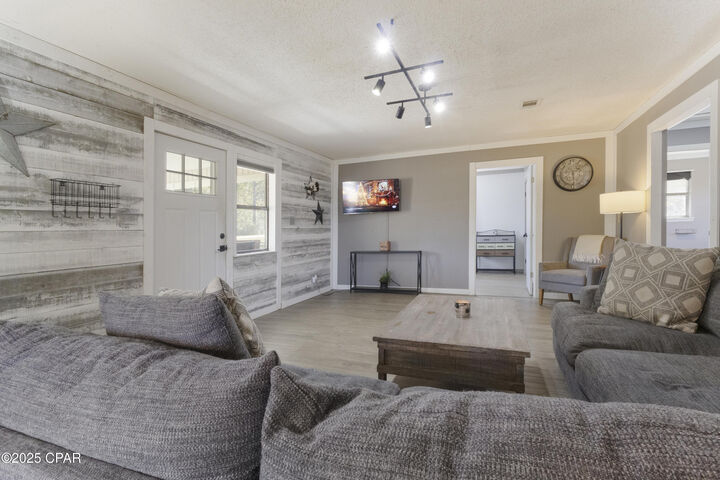 Property Photo:  1988 Orange Hill Road  FL 32428 