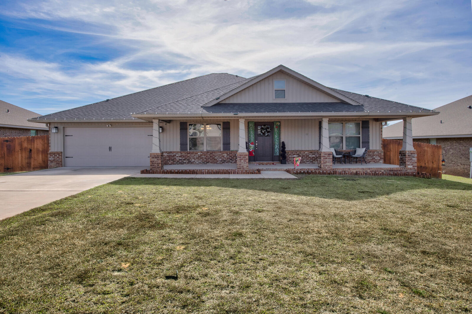 Property Photo:  2213 Jernigan Drive  FL 32536 