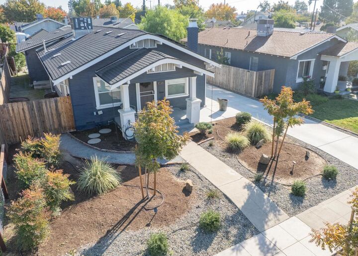 Property Photo:  1036 N Adoline Avenue  CA 93728 