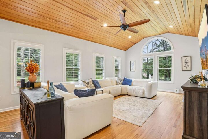 Property Photo:  6150 Ivey Springs Chase  GA 30040 