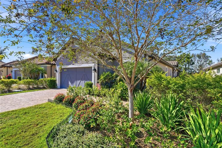 Property Photo: 20112 Sorano Hill Place FL 33647