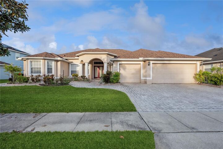 Property Photo: 2564 Chapala Drive FL 34746