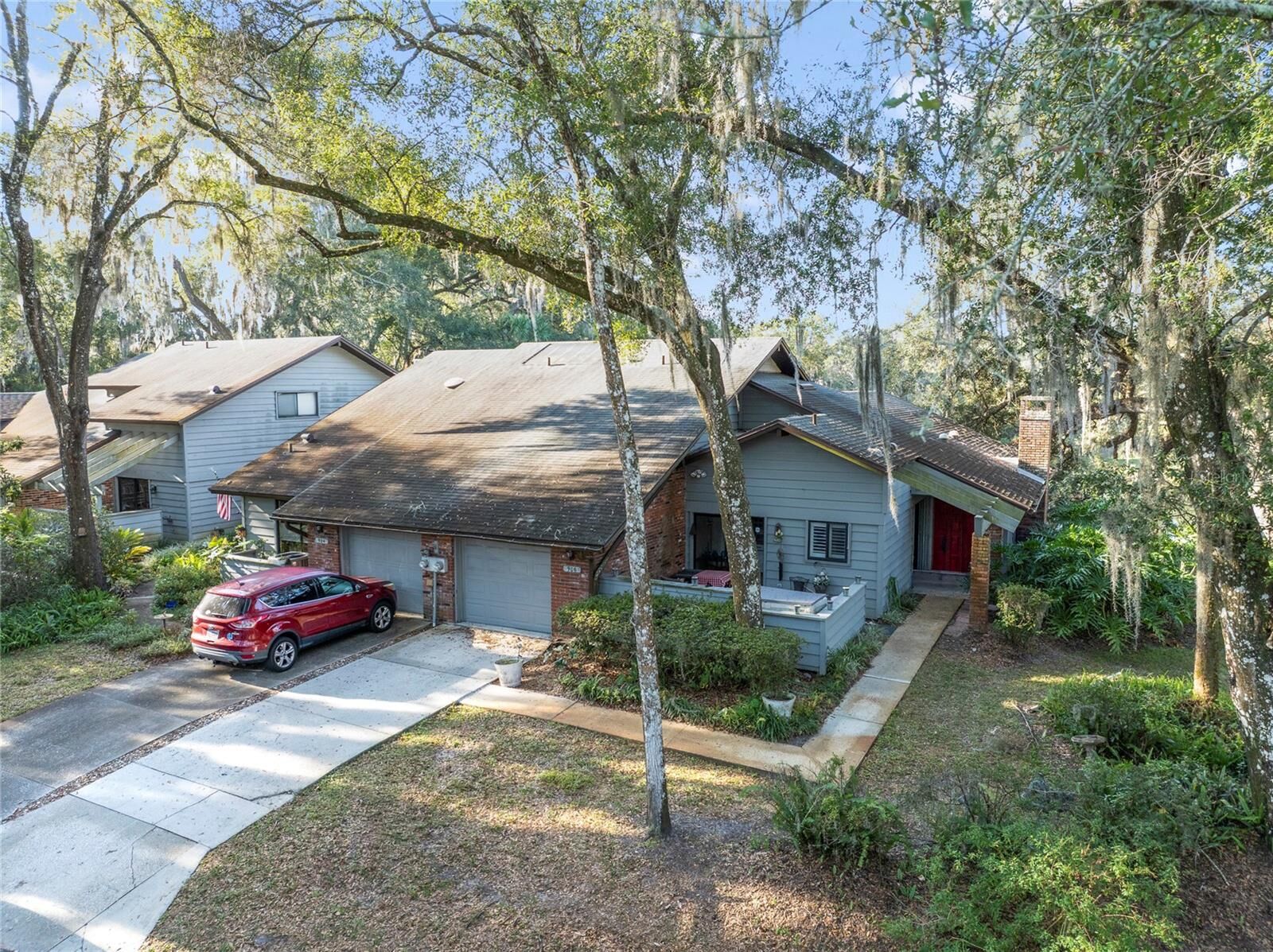 Property Photo:  906 Village Green Road  FL 32720 