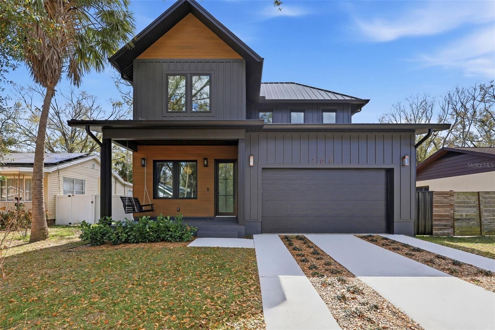 Property Photo:  708 W Kentucky Avenue  FL 33603 