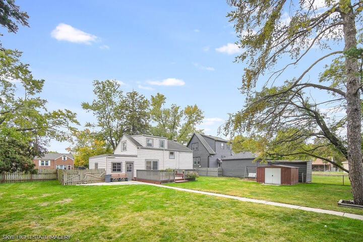 Property Photo:  9018 Roach Avenue  IL 60513 