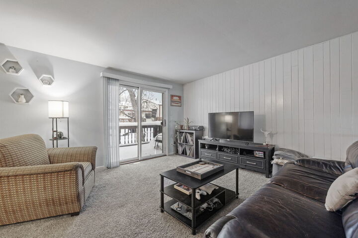 Property Photo: 16345 Brementowne Drive IL 60477