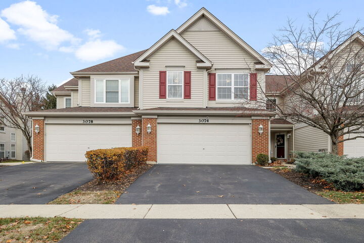 3074 Renard Lane  St. Charles IL 60175 photo